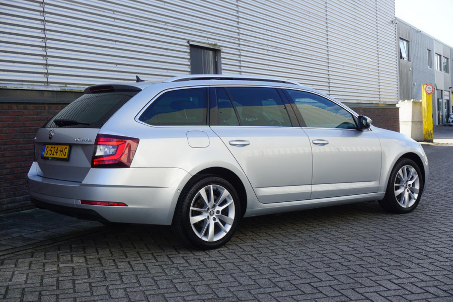 Škoda Octavia Combi 1.5 TSI Leer/Panormadak/Business Edition Plus /Dealeronderhouden