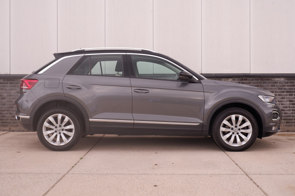 Volkswagen T-Roc 1.5 TSI Sport LED | Trekhaak | Carplay | Camera | Navi | Virtual Cockpit | PDC