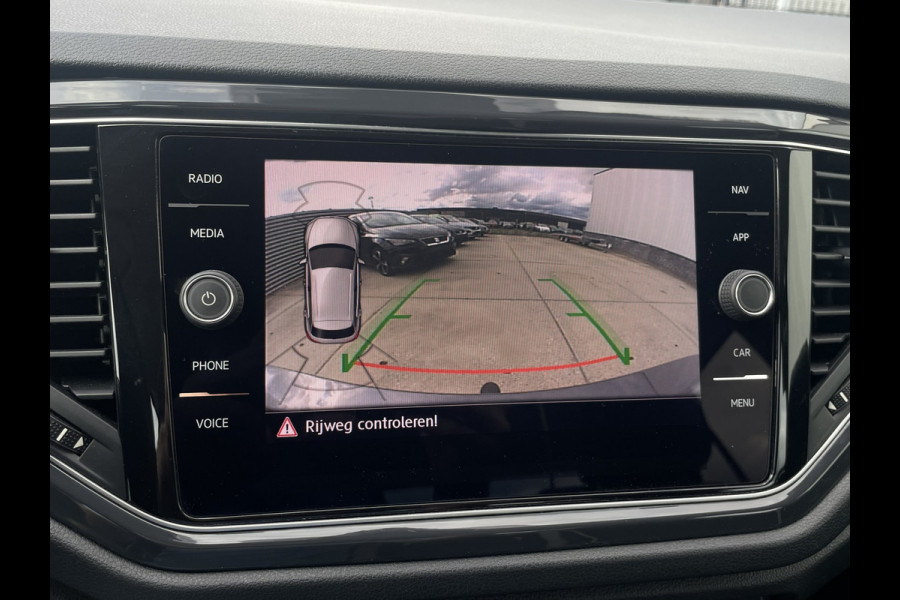 Volkswagen T-Roc 1.5 TSI Sport LED | Trekhaak | Carplay | Camera | Navi | Virtual Cockpit | PDC