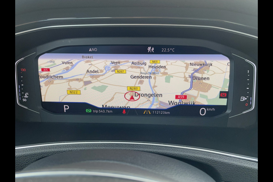 Volkswagen T-Roc 1.5 TSI Sport LED | Trekhaak | Carplay | Camera | Navi | Virtual Cockpit | PDC