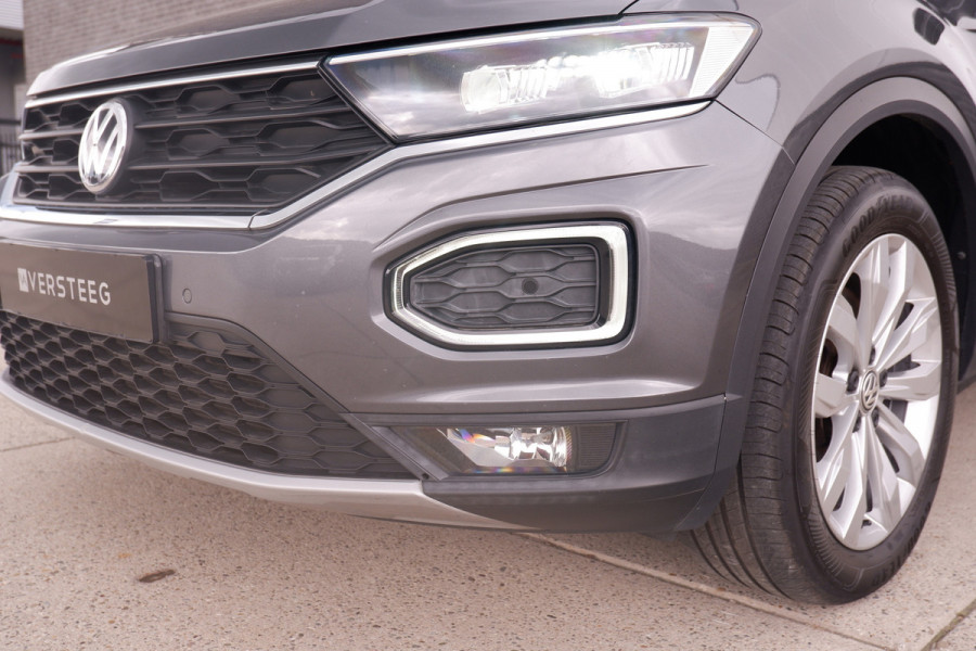 Volkswagen T-Roc 1.5 TSI Sport LED | Trekhaak | Carplay | Camera | Navi | Virtual Cockpit | PDC