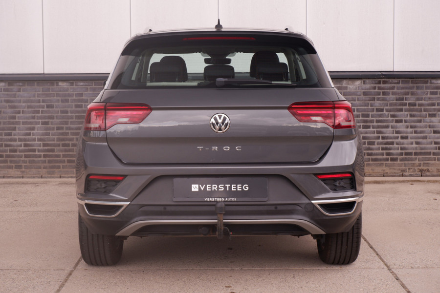Volkswagen T-Roc 1.5 TSI Sport LED | Trekhaak | Carplay | Camera | Navi | Virtual Cockpit | PDC