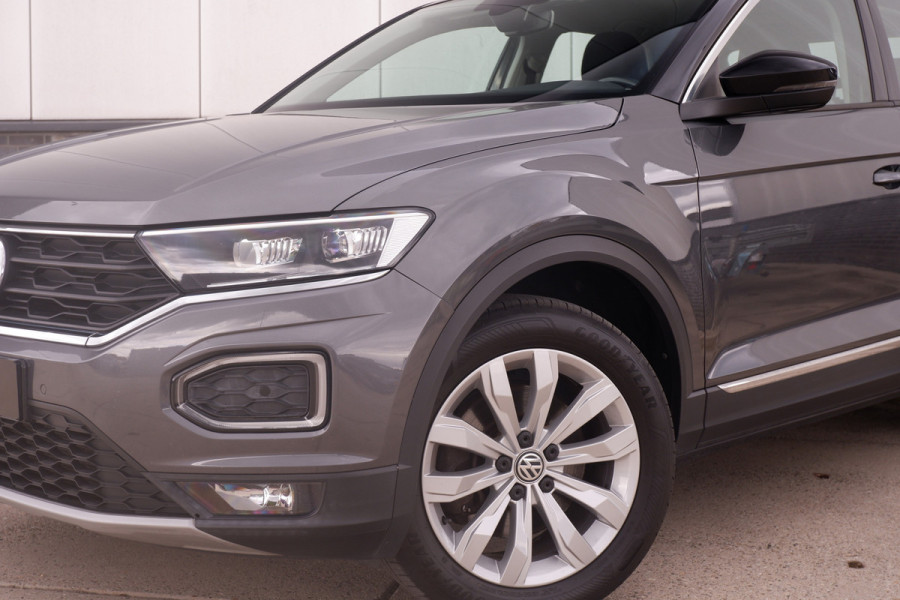 Volkswagen T-Roc 1.5 TSI Sport LED | Trekhaak | Carplay | Camera | Navi | Virtual Cockpit | PDC