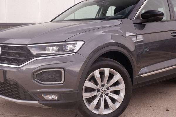 Volkswagen T-Roc 1.5 TSI Sport LED | Trekhaak | Carplay | Camera | Navi | Virtual Cockpit | PDC