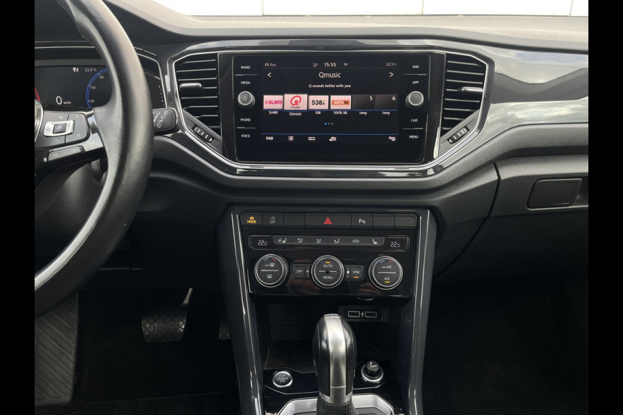 Volkswagen T-Roc 1.5 TSI Sport LED | Trekhaak | Carplay | Camera | Navi | Virtual Cockpit | PDC