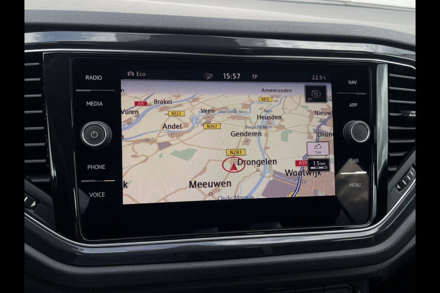 Volkswagen T-Roc 1.5 TSI Sport LED | Trekhaak | Carplay | Camera | Navi | Virtual Cockpit | PDC