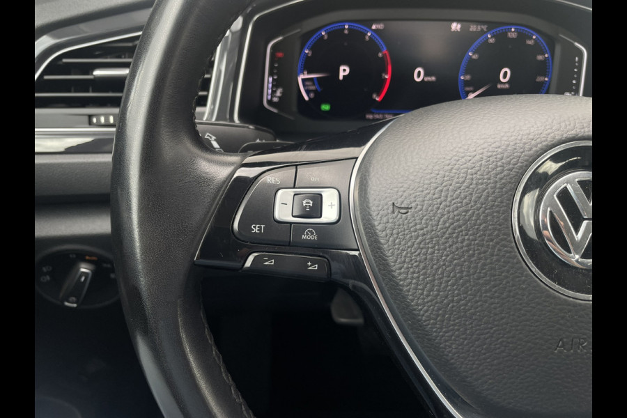 Volkswagen T-Roc 1.5 TSI Sport LED | Trekhaak | Carplay | Camera | Navi | Virtual Cockpit | PDC
