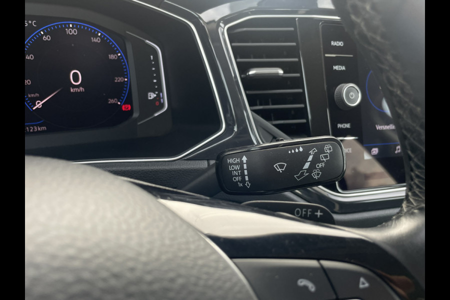 Volkswagen T-Roc 1.5 TSI Sport LED | Trekhaak | Carplay | Camera | Navi | Virtual Cockpit | PDC