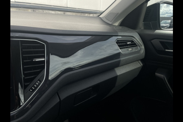 Volkswagen T-Roc 1.5 TSI Sport LED | Trekhaak | Carplay | Camera | Navi | Virtual Cockpit | PDC