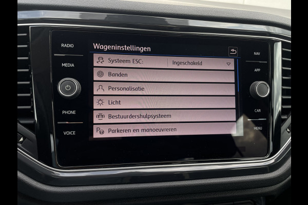 Volkswagen T-Roc 1.5 TSI Sport LED | Trekhaak | Carplay | Camera | Navi | Virtual Cockpit | PDC