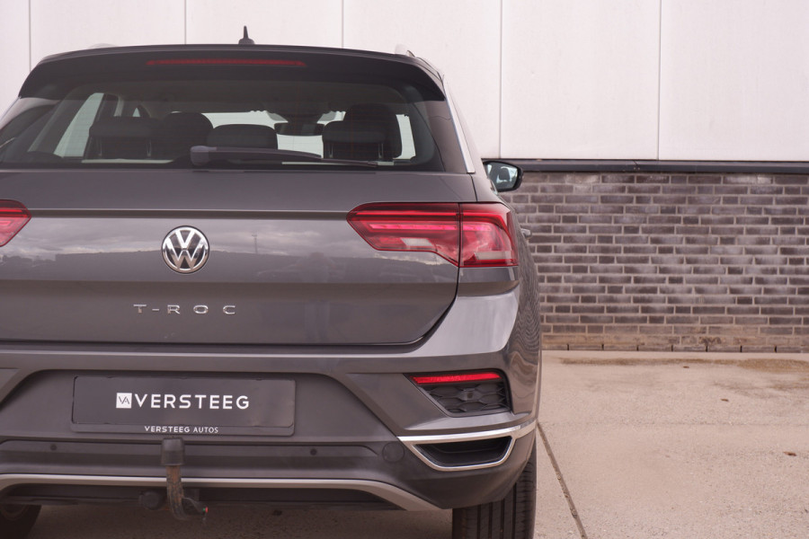 Volkswagen T-Roc 1.5 TSI Sport LED | Trekhaak | Carplay | Camera | Navi | Virtual Cockpit | PDC