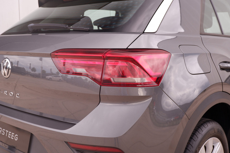 Volkswagen T-Roc 1.5 TSI Sport LED | Trekhaak | Carplay | Camera | Navi | Virtual Cockpit | PDC