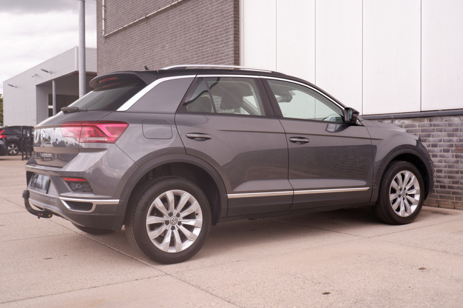 Volkswagen T-Roc 1.5 TSI Sport LED | Trekhaak | Carplay | Camera | Navi | Virtual Cockpit | PDC