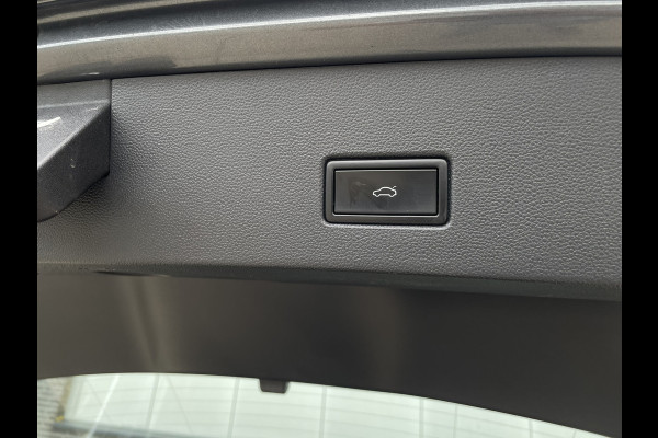 Volkswagen T-Roc 1.5 TSI Sport LED | Trekhaak | Carplay | Camera | Navi | Virtual Cockpit | PDC