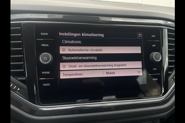 Volkswagen T-Roc 1.5 TSI Sport LED | Trekhaak | Carplay | Camera | Navi | Virtual Cockpit | PDC