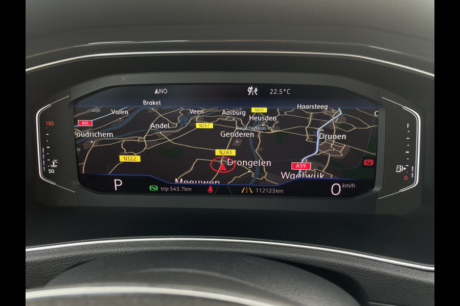 Volkswagen T-Roc 1.5 TSI Sport LED | Trekhaak | Carplay | Camera | Navi | Virtual Cockpit | PDC