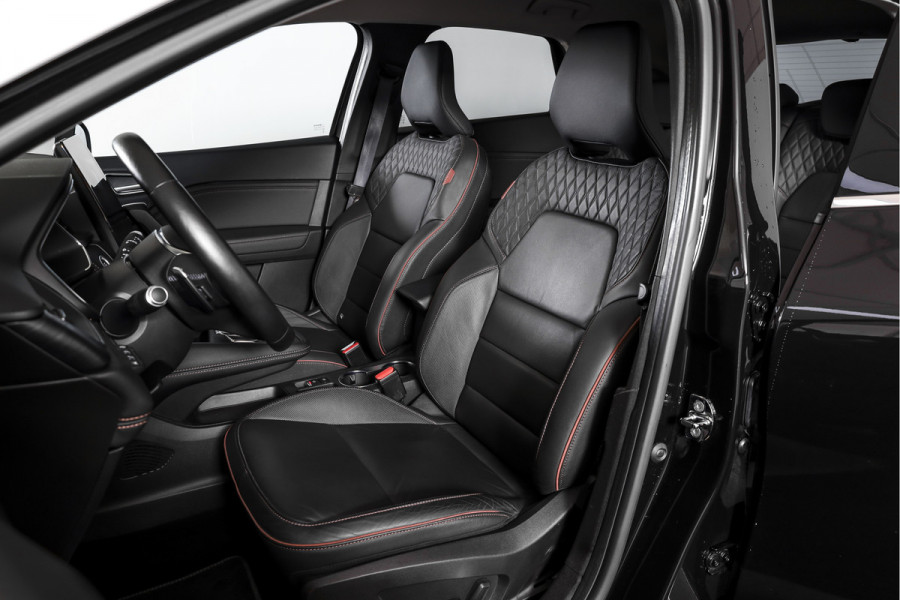 Renault Captur 1.3 TCe 155 PK Initiale Paris - Automaat | Adapt. Cruise | Bose | Stoelverw. | PDC | Camera | NAV+App. Connect | ECC | LM 18" | Afn. Trekhaak |