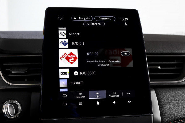 Renault Captur 1.3 TCe 155 PK Initiale Paris - Automaat | Adapt. Cruise | Bose | Stoelverw. | PDC | Camera | NAV+App. Connect | ECC | LM 18" | Afn. Trekhaak |