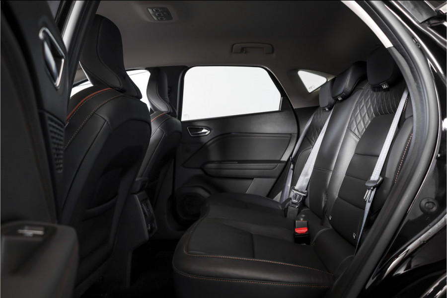 Renault Captur 1.3 TCe 155 PK Initiale Paris - Automaat | Adapt. Cruise | Bose | Stoelverw. | PDC | Camera | NAV+App. Connect | ECC | LM 18" | Afn. Trekhaak |