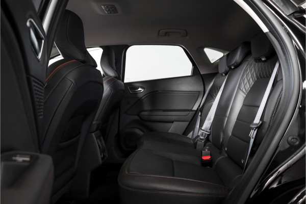 Renault Captur 1.3 TCe 155 PK Initiale Paris - Automaat | Adapt. Cruise | Bose | Stoelverw. | PDC | Camera | NAV+App. Connect | ECC | LM 18" | Afn. Trekhaak |