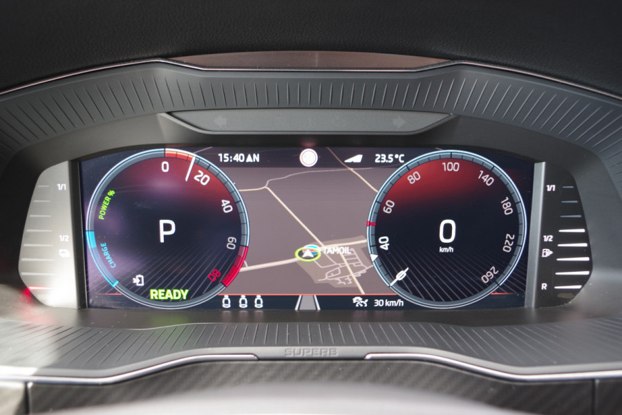 Škoda Superb Combi 1.4 TSI iV Sportline BNS 218 PK PHEV, Panoramadak, Trekhaak, DCC, 360 Camera, Canton Sound, 4 x Stoelverwarming