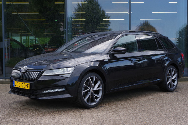 Škoda Superb Combi 1.4 TSI iV Sportline BNS 218 PK PHEV, Panoramadak, Trekhaak, DCC, 360 Camera, Canton Sound, 4 x Stoelverwarming