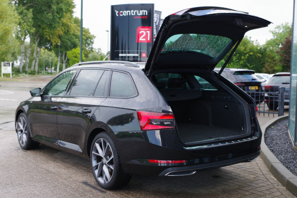 Škoda Superb Combi 1.4 TSI iV Sportline BNS 218 PK PHEV, Panoramadak, Trekhaak, DCC, 360 Camera, Canton Sound, 4 x Stoelverwarming