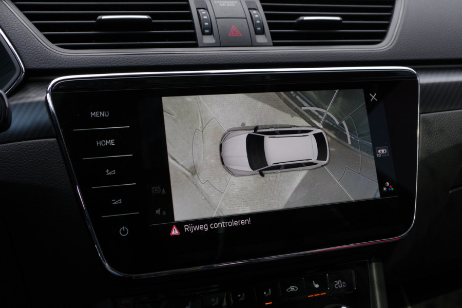 Škoda Superb Combi 1.4 TSI iV Sportline BNS 218 PK PHEV, Panoramadak, Trekhaak, DCC, 360 Camera, Canton Sound, 4 x Stoelverwarming