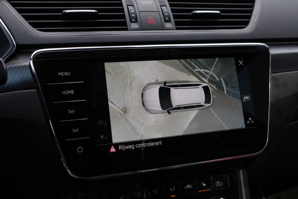 Škoda Superb Combi 1.4 TSI iV Sportline BNS 218 PK PHEV, Panoramadak, Trekhaak, DCC, 360 Camera, Canton Sound, 4 x Stoelverwarming
