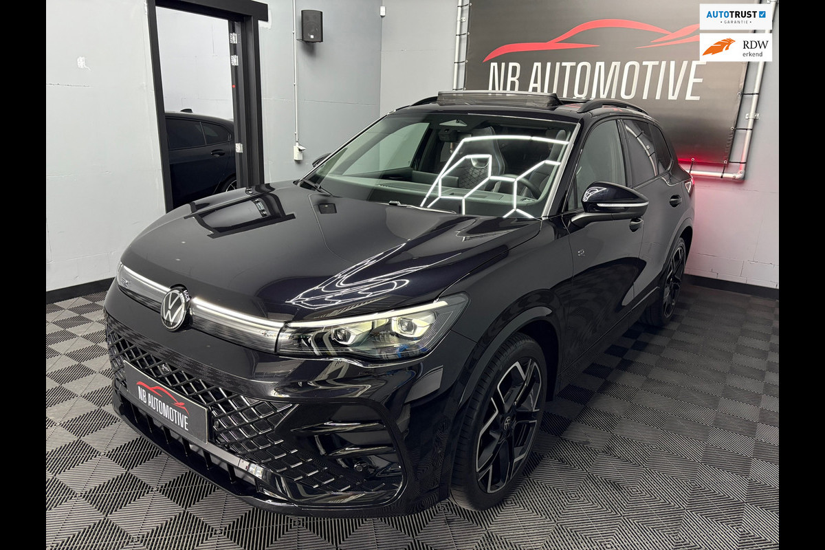 Volkswagen Tiguan 1.5 eTSI R-line Edition Pano
