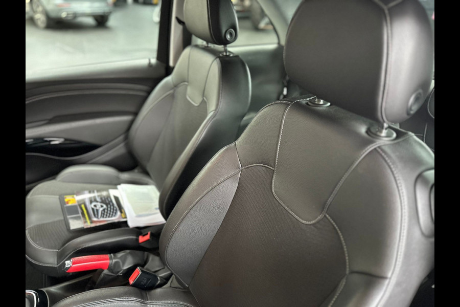 Opel ADAM 1.2 | 1/2 Leder | airco |Bluethooth | Two-tone exterieur/interieur | mooie uitvoering