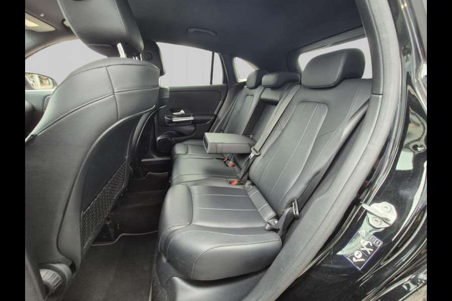 Mercedes-Benz GLA 250 e Business Solution Luxury Limited volleder | trekhaak | dealer onderhouden