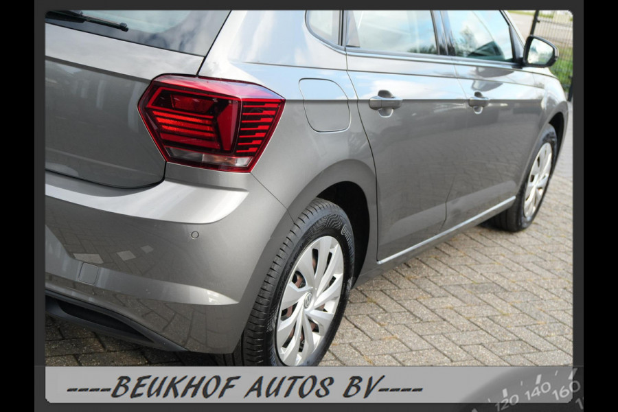 Volkswagen Polo 1.0 TSI Parkeersensor Carplay Navi Adapt Cru