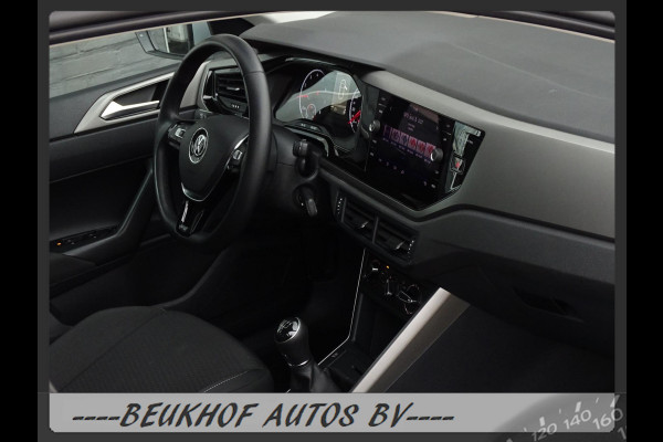 Volkswagen Polo 1.0 TSI Parkeersensor Carplay Navi Adapt Cru