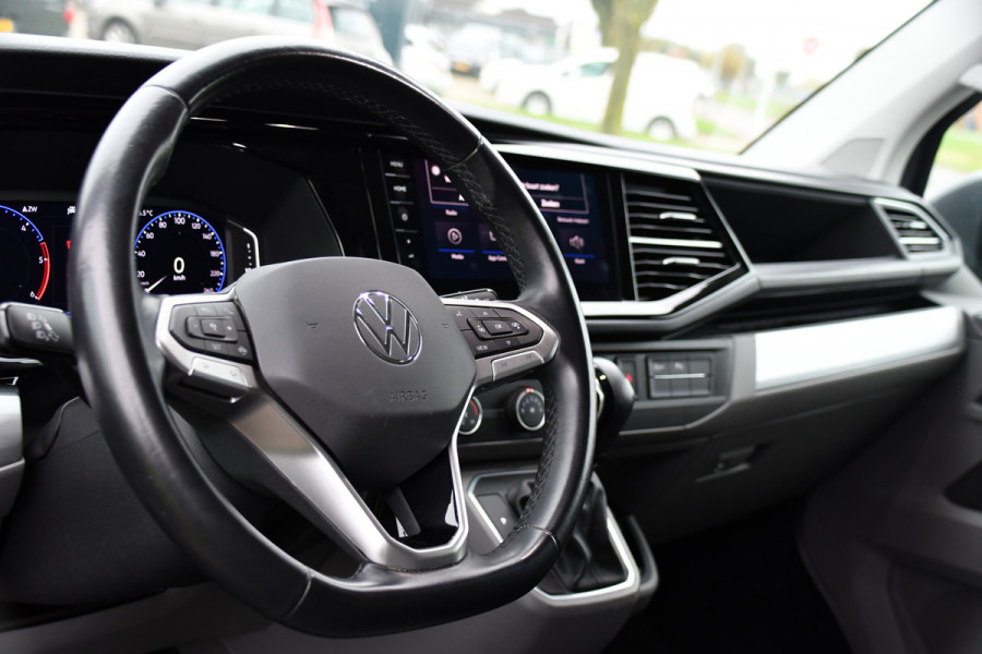 Volkswagen Transporter 2.0 TDI L2H1 Bulli Virtual, Cruise, Carplay, Automaat, Multimedia, Sensoren, 150PK, Trekhaak, LED, UNIEK!