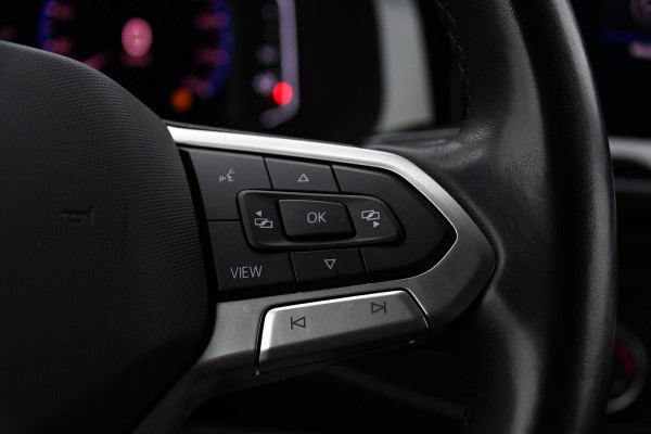 Volkswagen Transporter 2.0 TDI L2H1 Bulli Virtual, Cruise, Carplay, Automaat, Multimedia, Sensoren, 150PK, Trekhaak, LED, UNIEK!