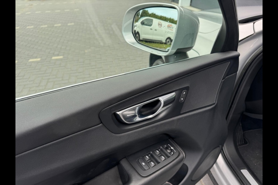 Volvo XC60 2.0 T6 AWD Inscr.Exp FULL PANO CAMERA NAVI LEDER LED PDC