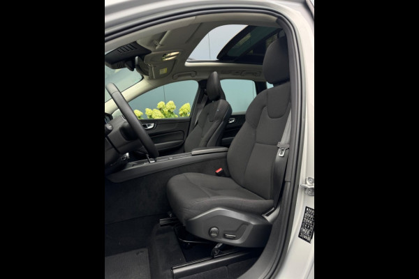 Volvo XC60 2.0 T6 AWD Inscr.Exp FULL PANO CAMERA NAVI LEDER LED PDC