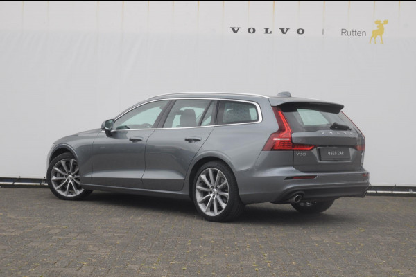 Volvo V60 T5 250PK Automaat Momentum / Adaptieve cruise control / Trekhaak / BLIS / 19" velgen / Elektrische achterklep / Stoel - en stuurwielverwarming / Lederen bekleding