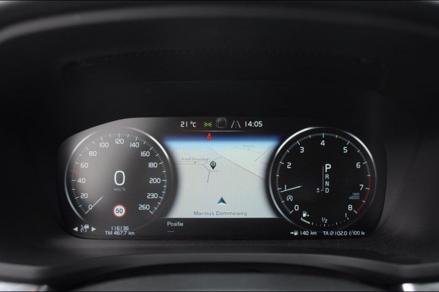 Volvo V60 T5 250PK Automaat Momentum / Adaptieve cruise control / Trekhaak / BLIS / 19" velgen / Elektrische achterklep / Stoel - en stuurwielverwarming / Lederen bekleding