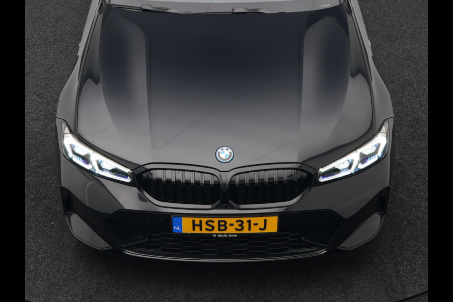 BMW 3-serie 330e M Sport Plug In Hybrid 293pk PHEV | Widescreen Navi | Head Up | Alcantara Sportstoelen Verwarmd | Sfeerverlichting | Camera | BLIS | Keyless |