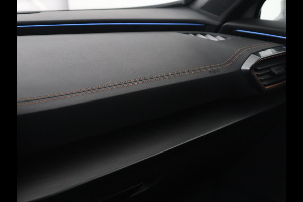 CUPRA Formentor 1.4 e-Hybrid Business | Carplay | Camera | Adaptive cruise | Stuurverwarming | Sportstoelen | Keyless | Sfeerverlichting