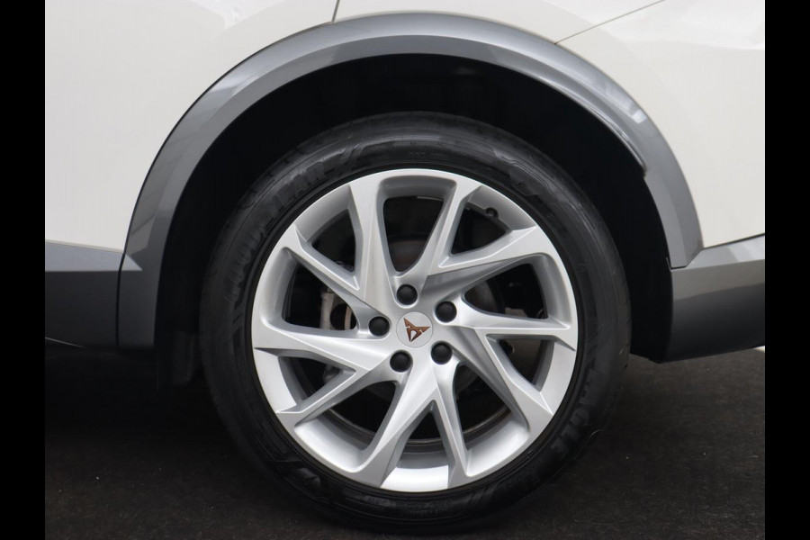CUPRA Formentor 1.4 e-Hybrid Business | Carplay | Camera | Adaptive cruise | Stuurverwarming | Sportstoelen | Keyless | Sfeerverlichting