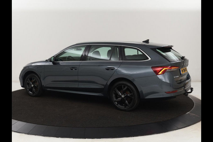 Škoda Octavia 1.4 TSI iV PHEV Business Edition | Camera | Trekhaak | Sfeerverlichting | Carplay | Navigatie | Verwarmde voorruit | Climate control | Cruise control