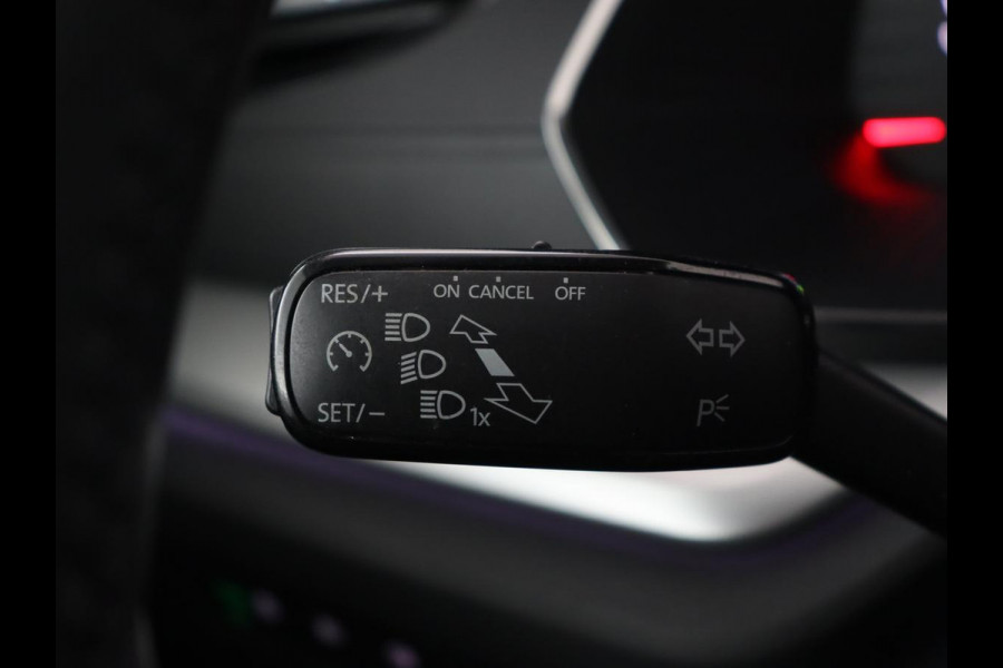 Škoda Octavia 1.4 TSI iV PHEV Business Edition | Camera | Trekhaak | Sfeerverlichting | Carplay | Navigatie | Verwarmde voorruit | Climate control | Cruise control