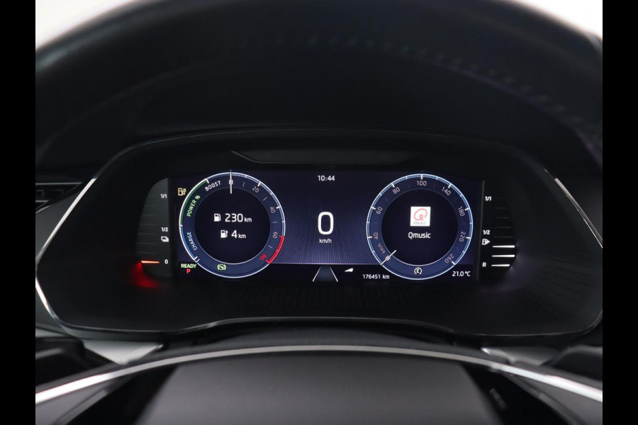 Škoda Octavia 1.4 TSI iV PHEV Business Edition | Camera | Trekhaak | Sfeerverlichting | Carplay | Navigatie | Verwarmde voorruit | Climate control | Cruise control