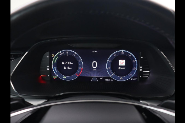 Škoda Octavia 1.4 TSI iV PHEV Business Edition | Camera | Trekhaak | Sfeerverlichting | Carplay | Navigatie | Verwarmde voorruit | Climate control | Cruise control