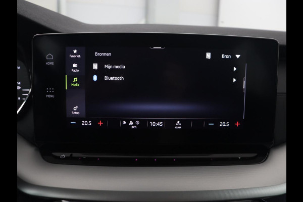 Škoda Octavia 1.4 TSI iV PHEV Business Edition | Camera | Trekhaak | Sfeerverlichting | Carplay | Navigatie | Verwarmde voorruit | Climate control | Cruise control