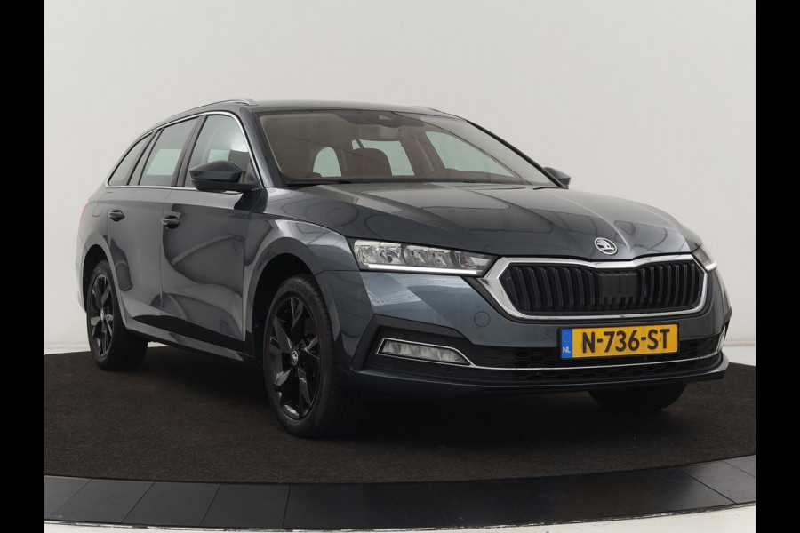 Škoda Octavia 1.4 TSI iV PHEV Business Edition | Camera | Trekhaak | Sfeerverlichting | Carplay | Navigatie | Verwarmde voorruit | Climate control | Cruise control