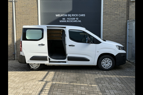 Peugeot Partner 1.2 PureTech 111PK Benzine Premium EMISSIE VRIJE ZONE/ Navigatiesysteem/cruise control/CarPlay Peugeot Partner 1.2 PureTech 111PK Benzine Premium EMISSIE VRIJE ZONE/ Navigatiesysteem/cruise control/CarPlay